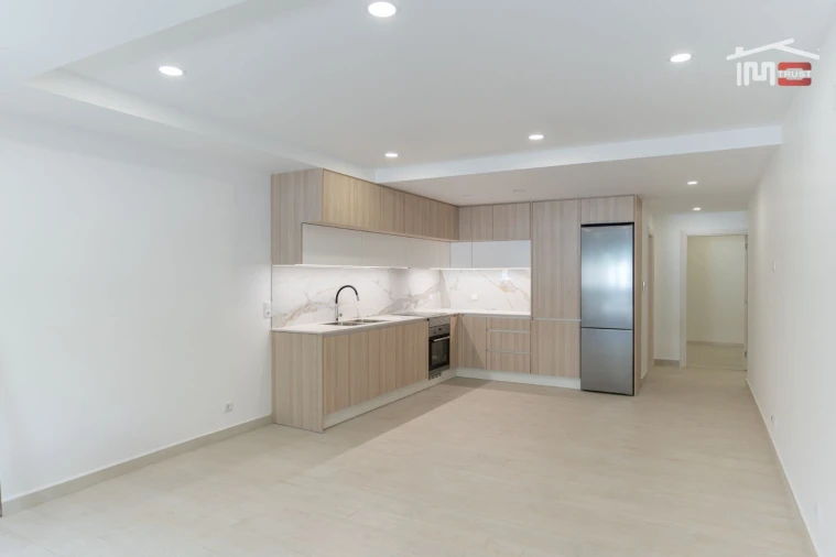 Apartamento T3 para Venda em Nossa Senhora da Piedade Foto 2