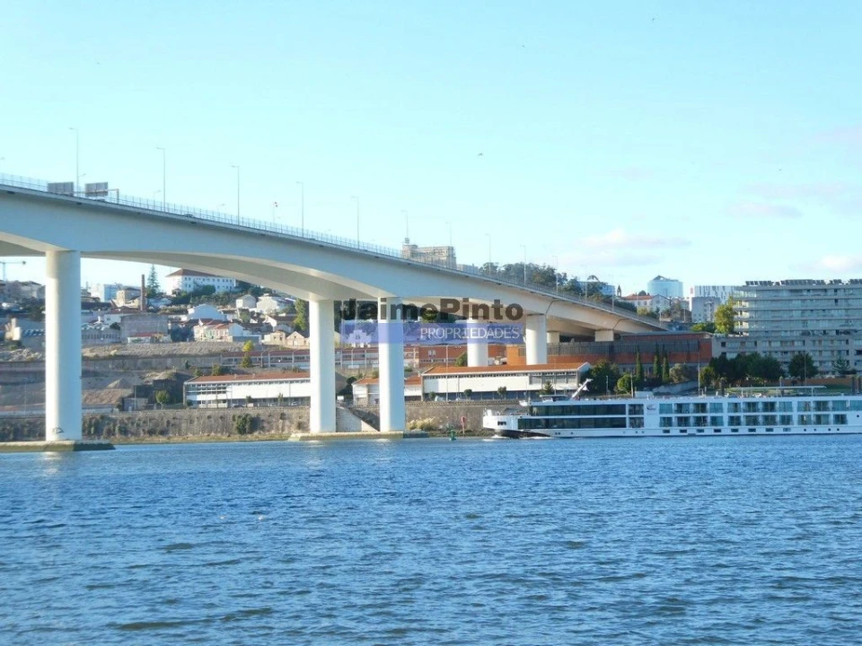Apartamento T2 para Venda em Campanhã Foto 6