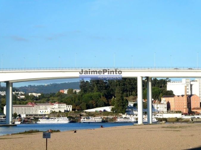 Apartamento T2 para Venda em Campanhã Foto 4