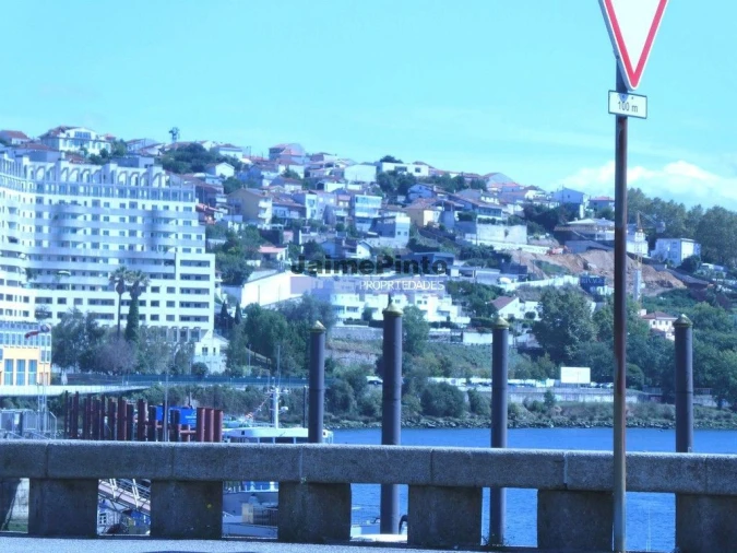 Apartamento T2 para Venda em Campanhã Foto 5