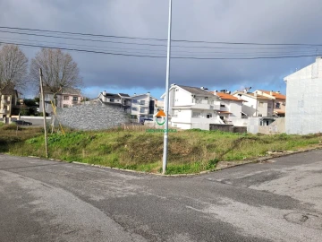 Terreno para Venda em Fânzeres e São Pedro da Cova