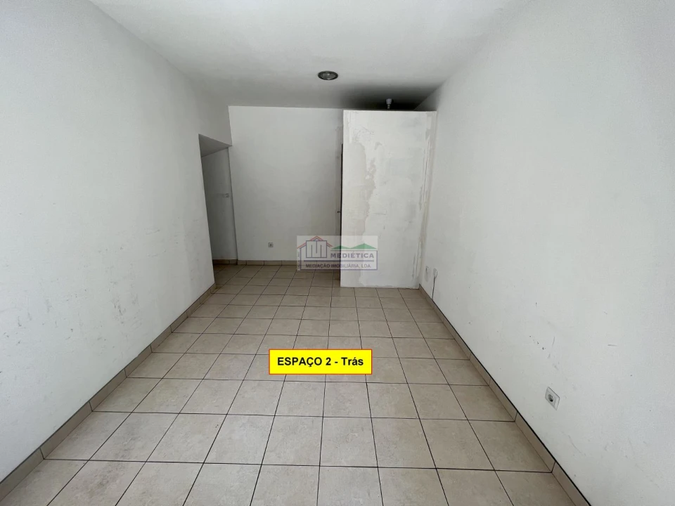 Loja para Arrendamento em Alfandega da Fe Foto 7