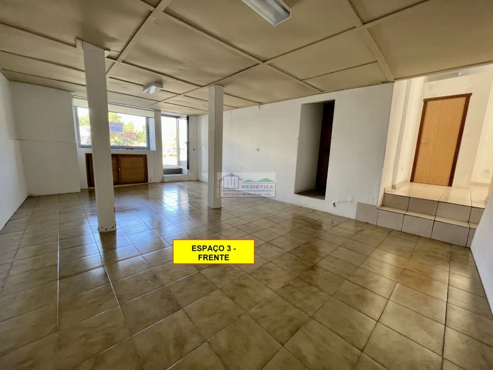 Loja para Arrendamento em Alfandega da Fe Foto 9