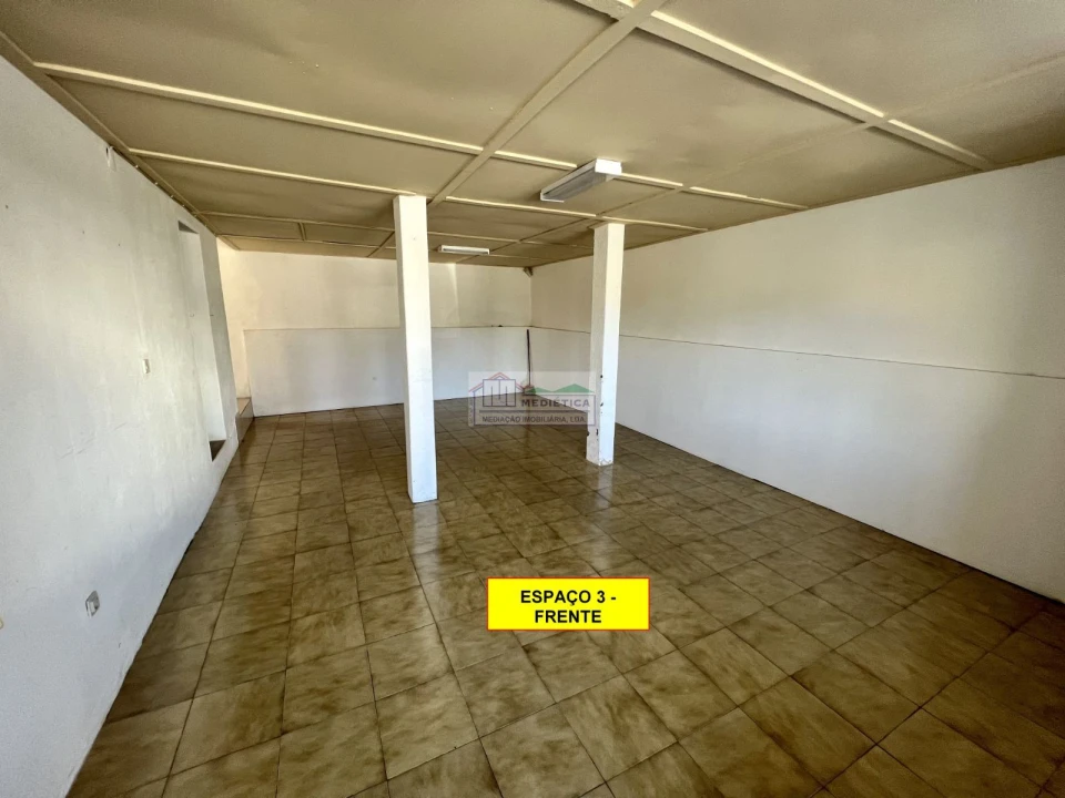 Loja para Arrendamento em Alfandega da Fe Foto 10