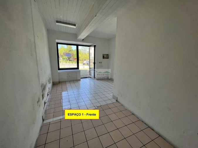 Loja para Arrendamento em Alfandega da Fe Foto 3