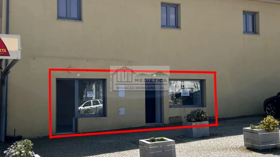 Loja para Arrendamento em Alfandega da Fe