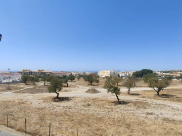 Armazém para Venda em Albufeira e Olhos de Água