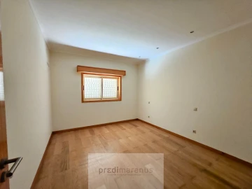 Moradia T6 para Venda em Travanca