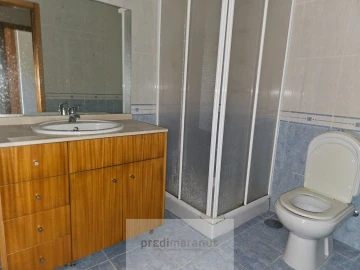 Moradia T6 para Venda em Travanca