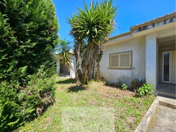 Moradia T6 para Venda em Travanca