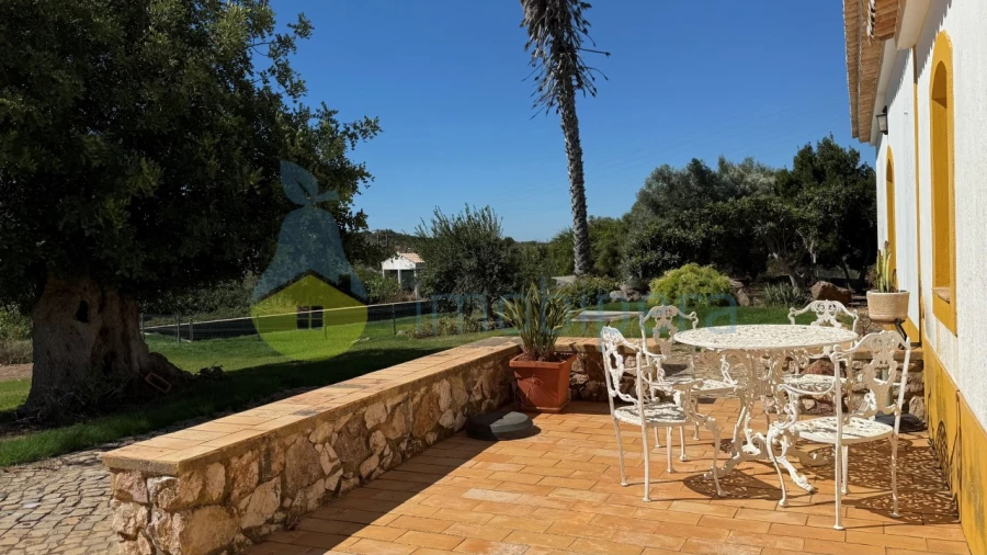 Quinta T2 para Venda em São Bartolomeu de Messines Foto 4