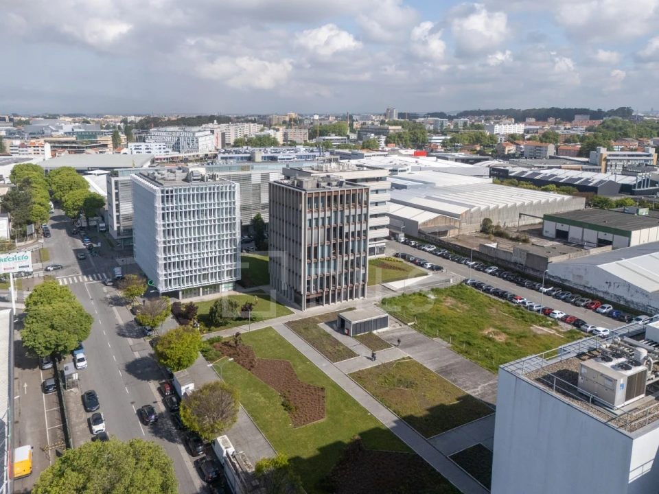 Escritório para Arrendamento em Ramalde Foto 24