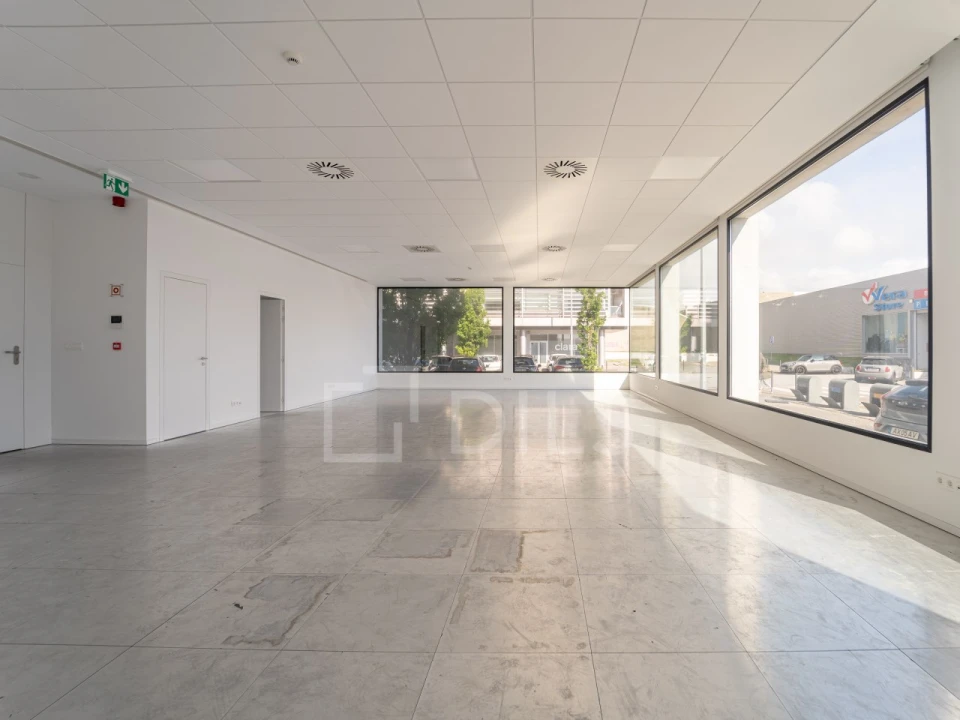 Escritório para Arrendamento em Ramalde Foto 5