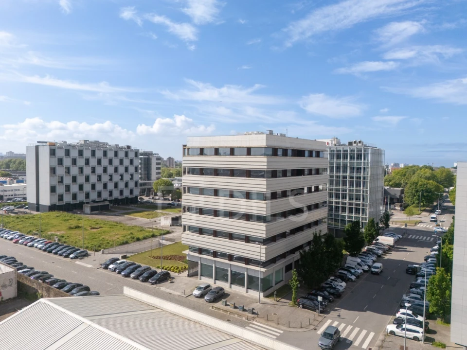 Escritório para Arrendamento em Ramalde Foto 23
