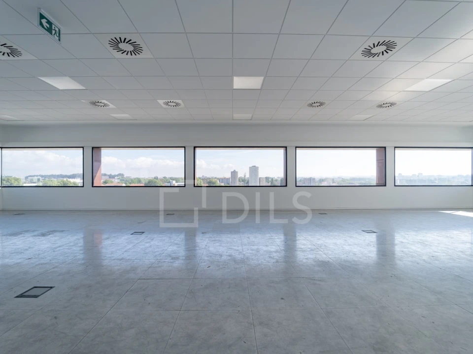 Escritório para Arrendamento em Ramalde Foto 8