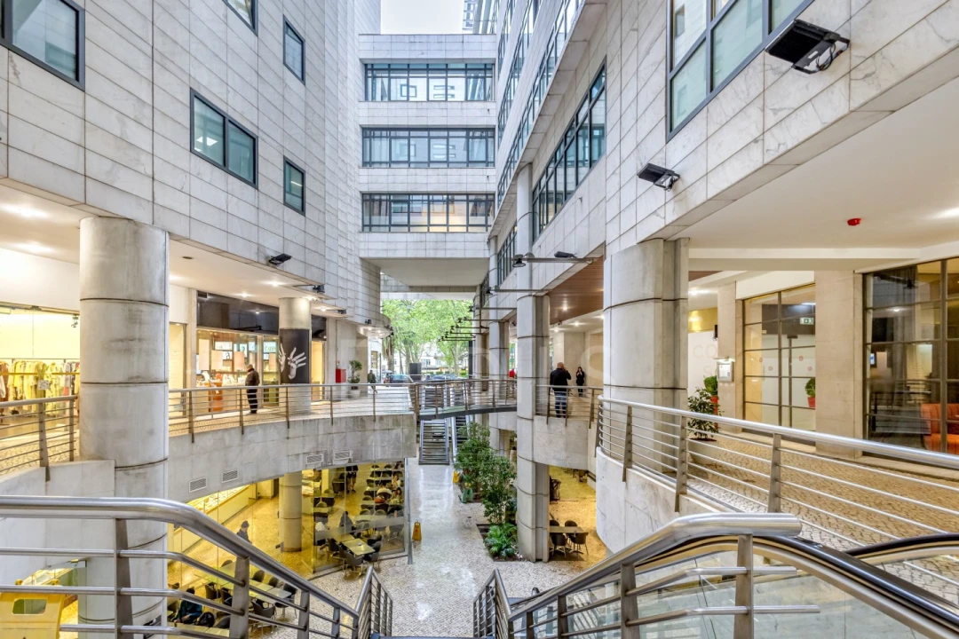 Escritório para Arrendamento em Santo António Foto 1