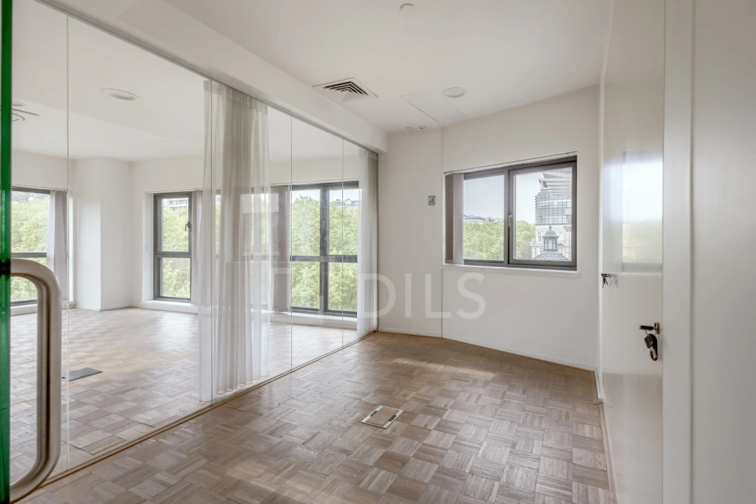 Escritório para Arrendamento em Santo António Foto 5