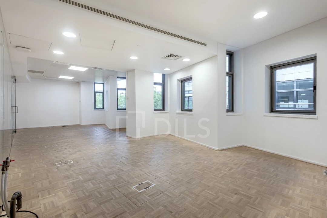 Escritório para Arrendamento em Santo António Foto 12