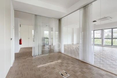 Escritório para Arrendamento em Santo António