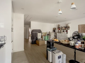 Apartamento T2 para Venda em Oeiras e São Julião da Barra, Paço de Arcos e Caxias