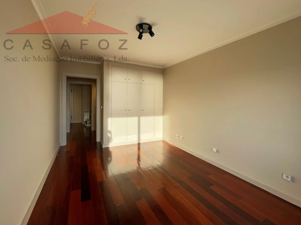 Apartamento T2 para Arrendamento em Matosinhos e Leça da Palmeira Foto 28