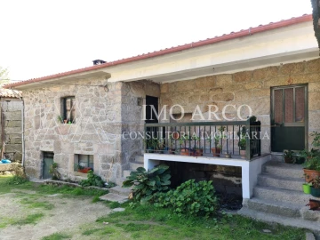 Quinta T3 para Venda em Cavez