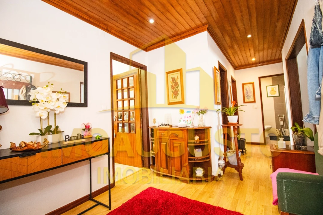 Apartamento T2 para Venda em Guarda Foto 1