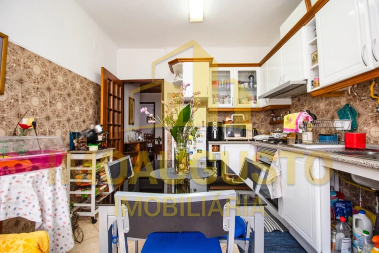 Apartamento T2 para Venda em Guarda Foto 4