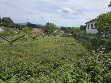 Terreno para Venda em Mazedo e Cortes