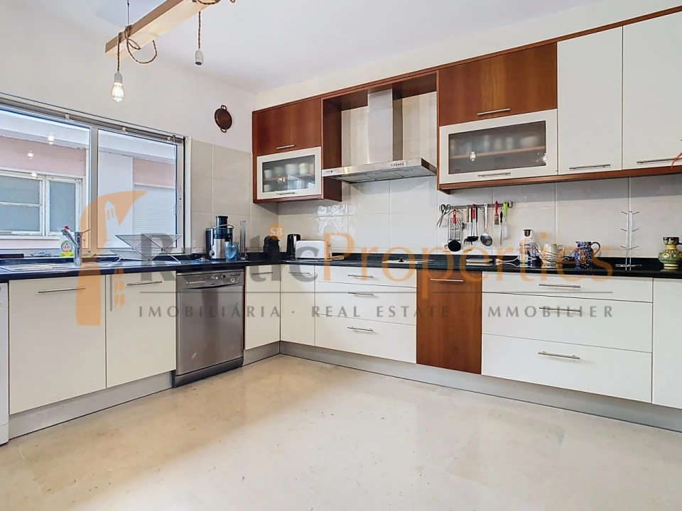 Apartamento T3 para Venda em Faro (Sé e São Pedro) Foto 8