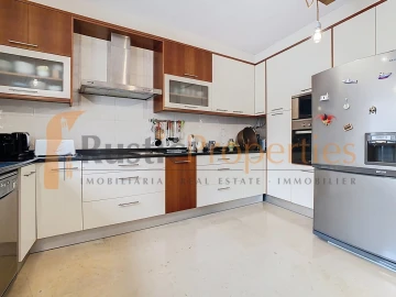 Apartamento T3 para Venda em Faro (Sé e São Pedro)