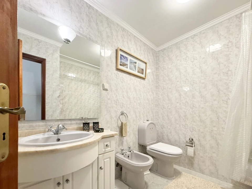 Apartamento T2 para Venda em Moreira Foto 14