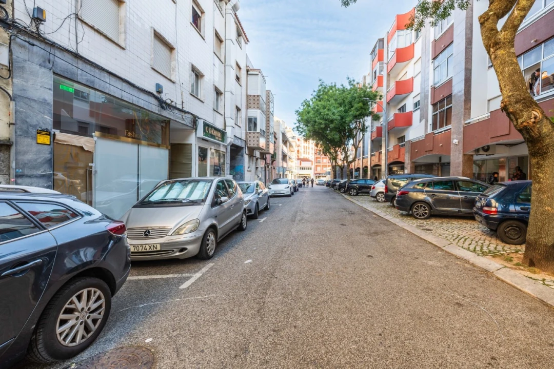 Apartamento T2 para Venda em Venteira Foto 27