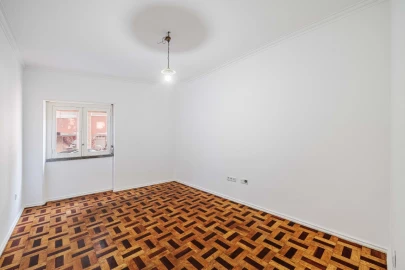 Apartamento T2 para Venda em Venteira