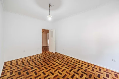 Apartamento T2 para Venda em Venteira