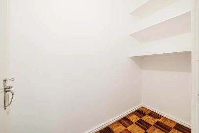 Apartamento T2 para Venda em Venteira