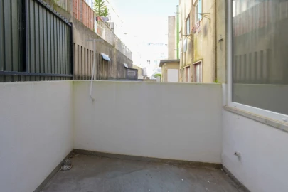 Apartamento T2 para Venda em Venteira