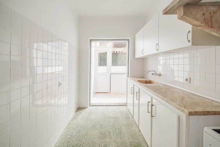 Apartamento T2 para Venda em Venteira Foto 14