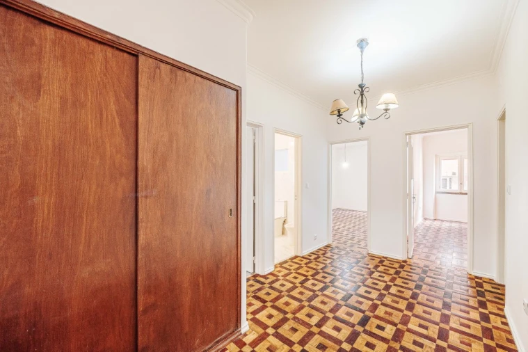 Apartamento T2 para Venda em Venteira Foto 21