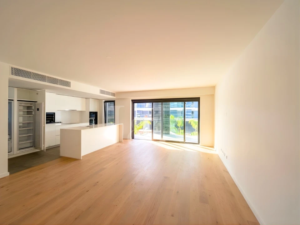 Apartamento T3 para Arrendamento em Avenidas Novas Foto 1