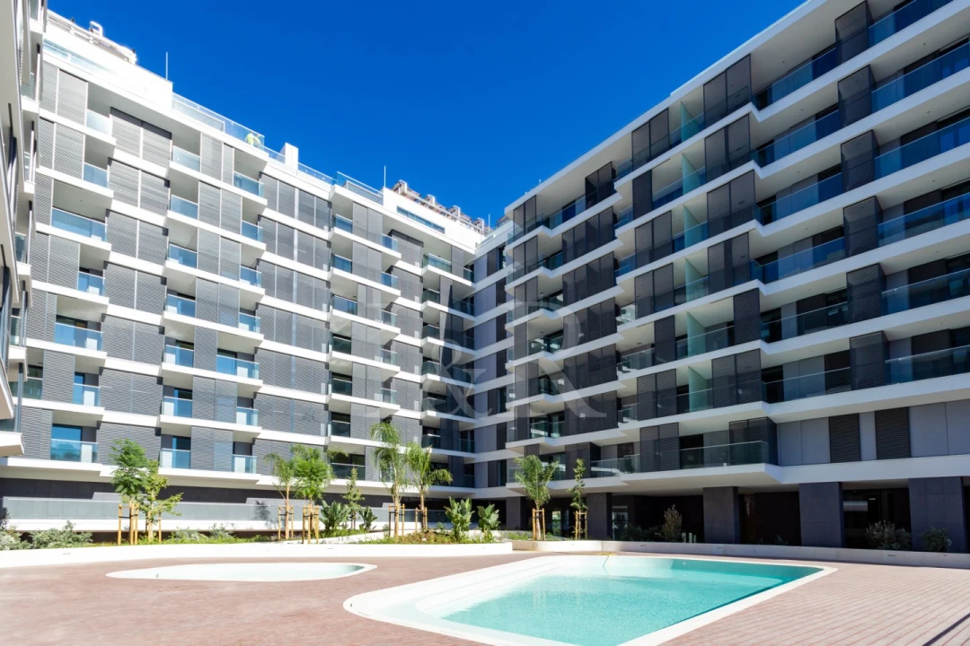 Apartamento T3 para Arrendamento em Avenidas Novas Foto 30