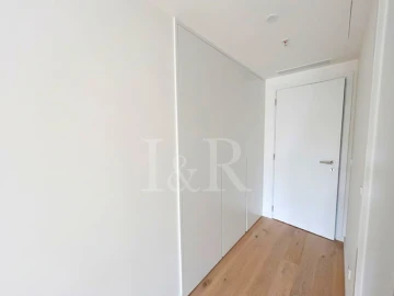 Apartamento T3 para Arrendamento em Avenidas Novas