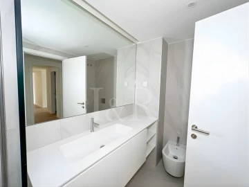 Apartamento T3 para Arrendamento em Avenidas Novas