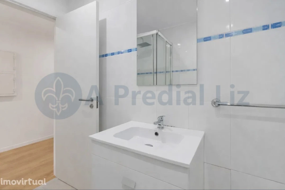 Apartamento T1 para Venda em Venteira Foto 17