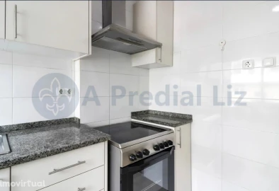 Apartamento T1 para Venda em Venteira