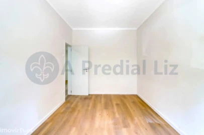 Apartamento T1 para Venda em Venteira