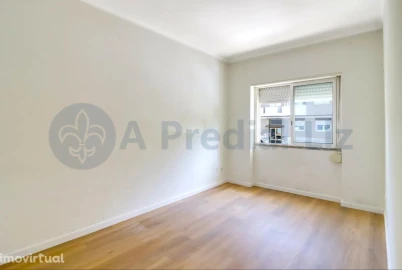 Apartamento T1 para Venda em Venteira