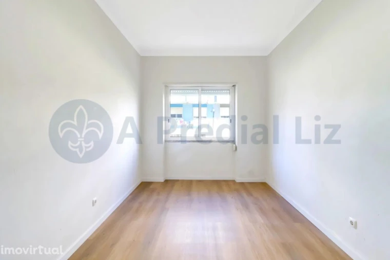 Apartamento T1 para Venda em Venteira Foto 7