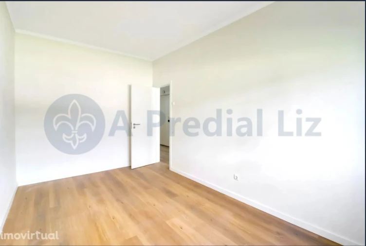 Apartamento T1 para Venda em Venteira Foto 13