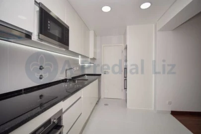 Apartamento T3 para Venda em Areeiro